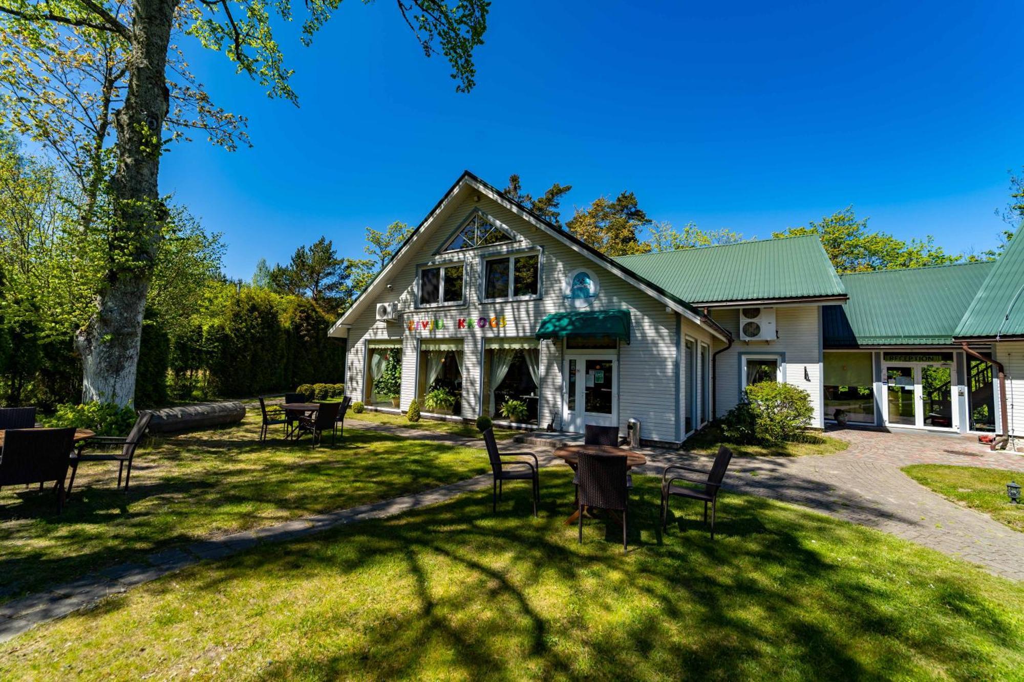 Imantas Nams Hotel Jurkalne Exterior photo